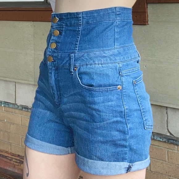 Forever 21 Pants - High Waisted Corset Shorts Forever 21